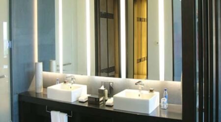 Vanity_lighted_RecStrp_mirrorFLS-013 Vanity_lighted_RecStrp_mirrorFLS-013